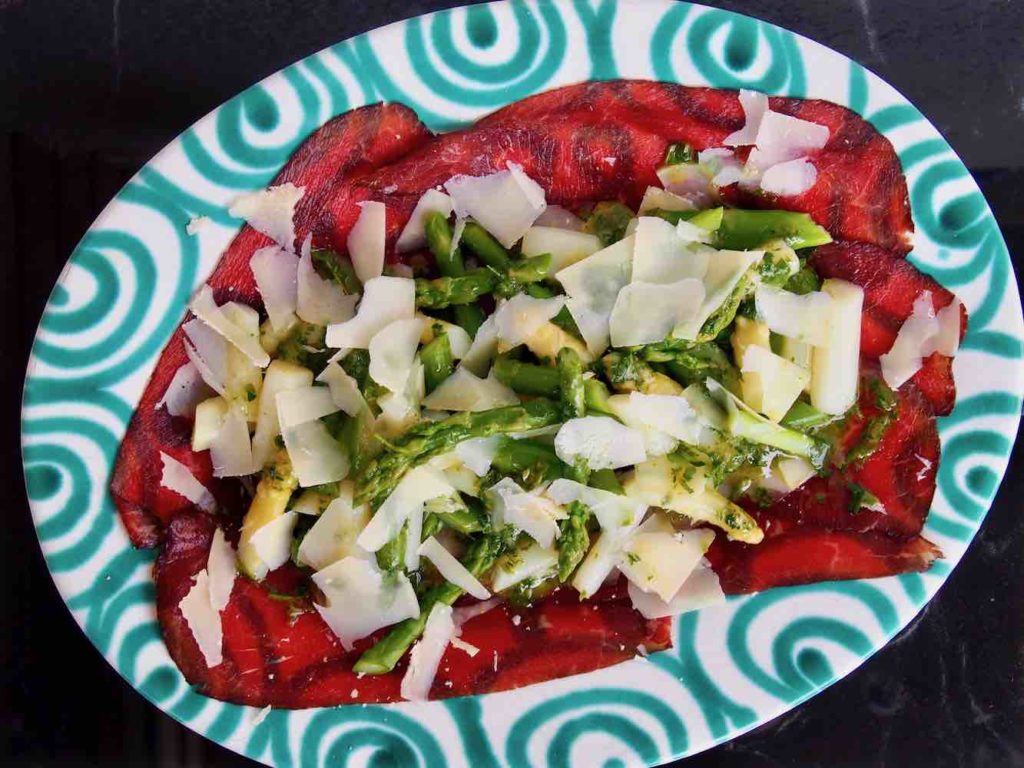 Spargelsalat auf Carne Salada