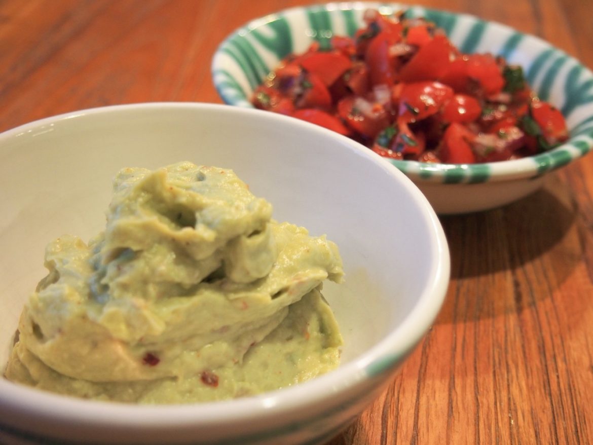 Guacamole - Avocado mit Zitrone, Chili, Koriander