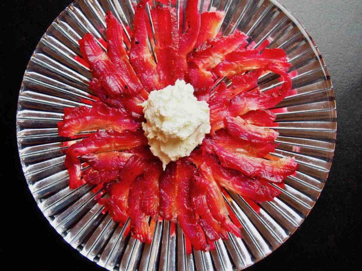 Pink gebeizte Lachsforelle