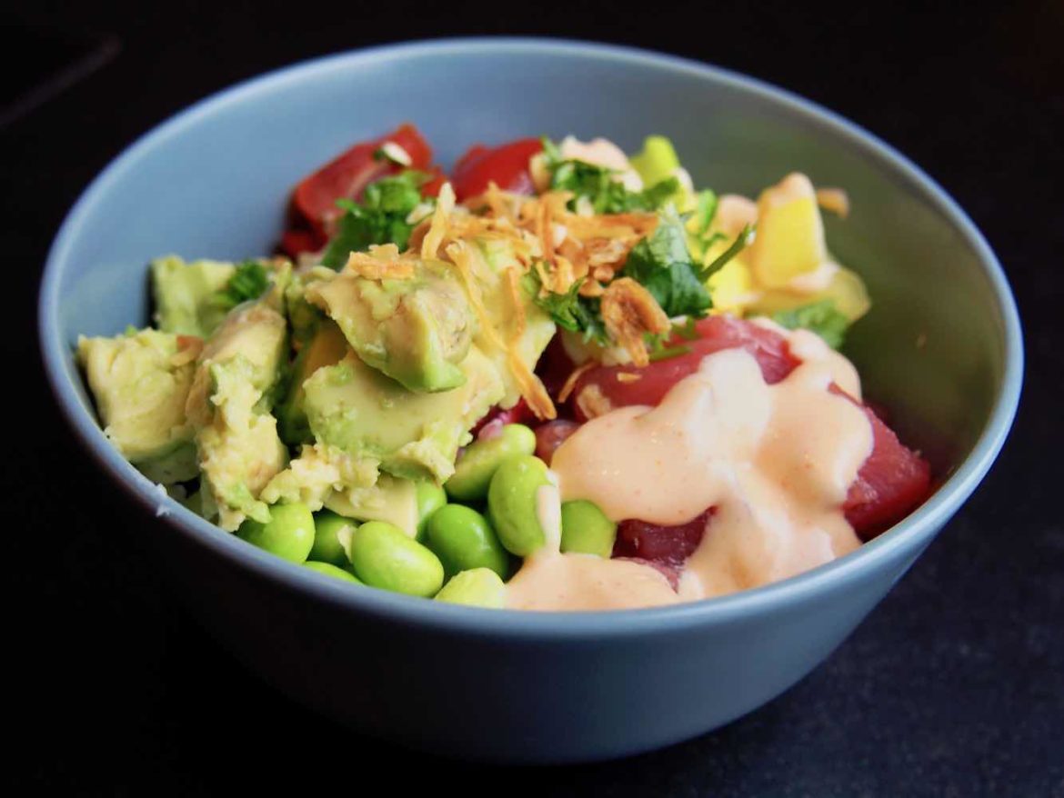 Poke Bowl mit Thunfisch