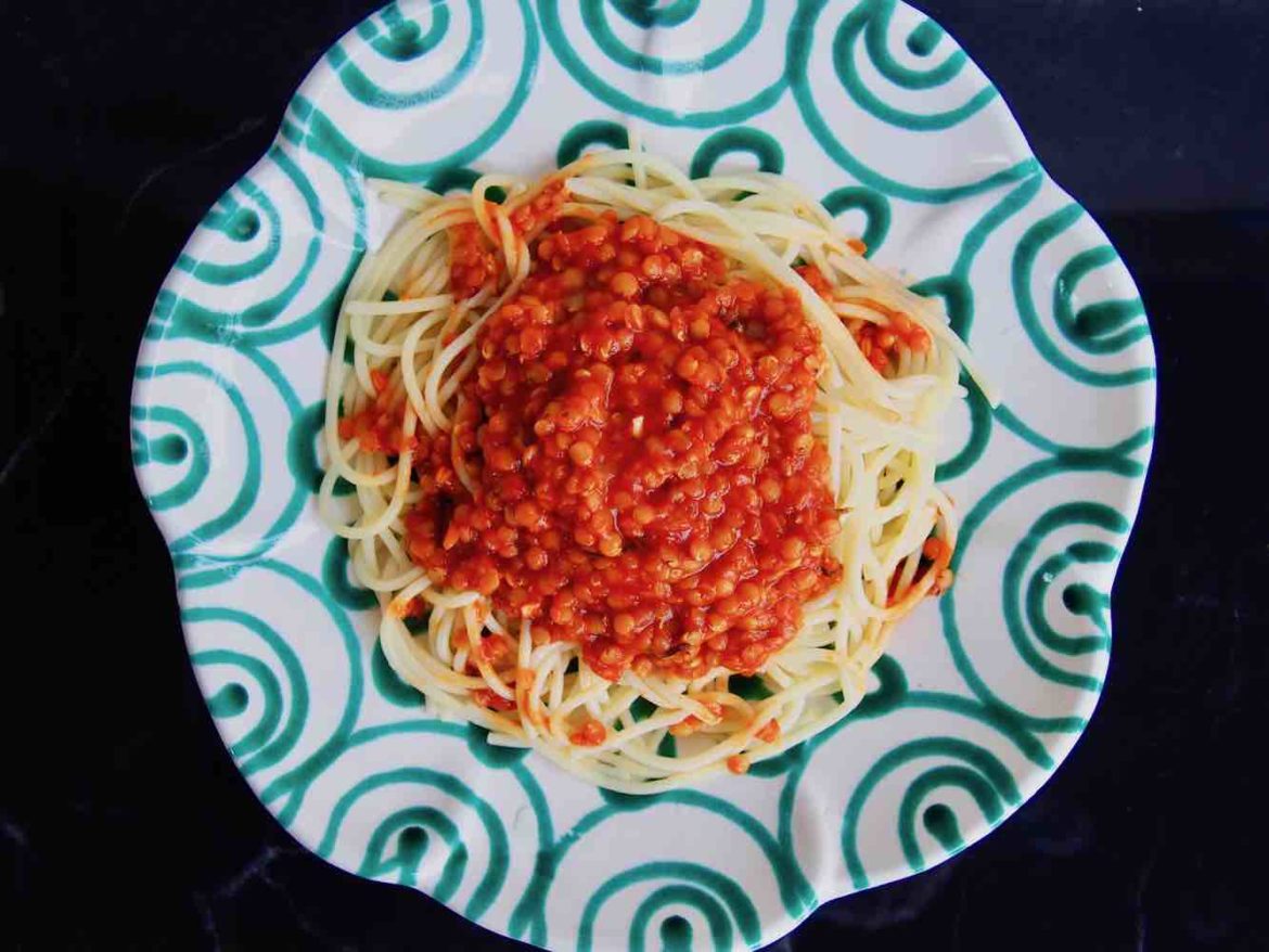 Spaghetti mit Linsen-Bolognese