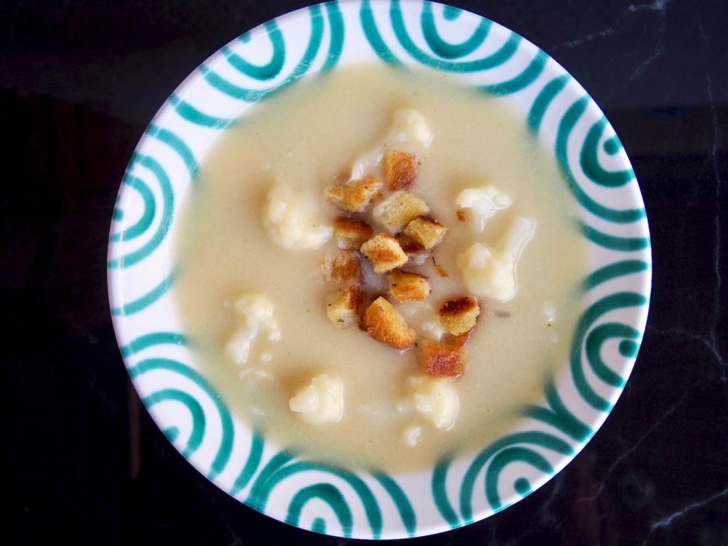 Karfiolcremesuppe - Nudel und Strudel - Comfort Food für Groß und Klein