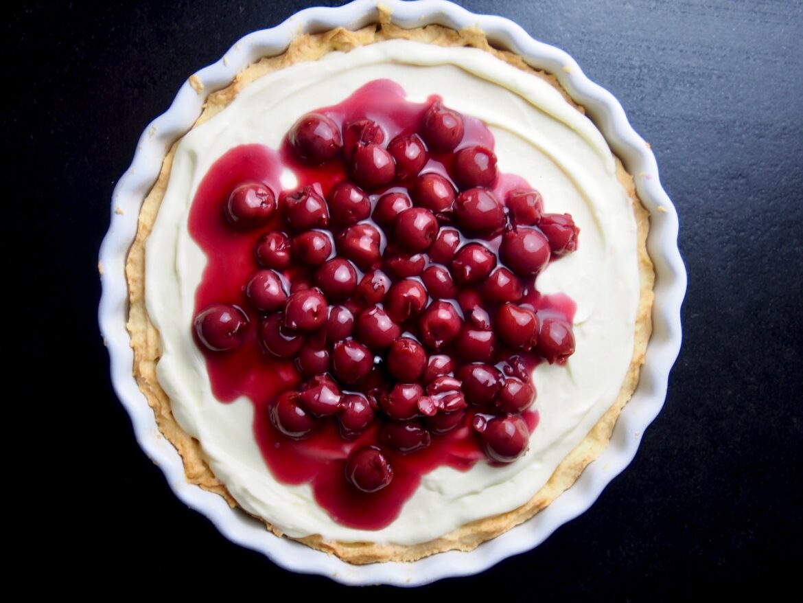 Vanillecreme mit Weichseln