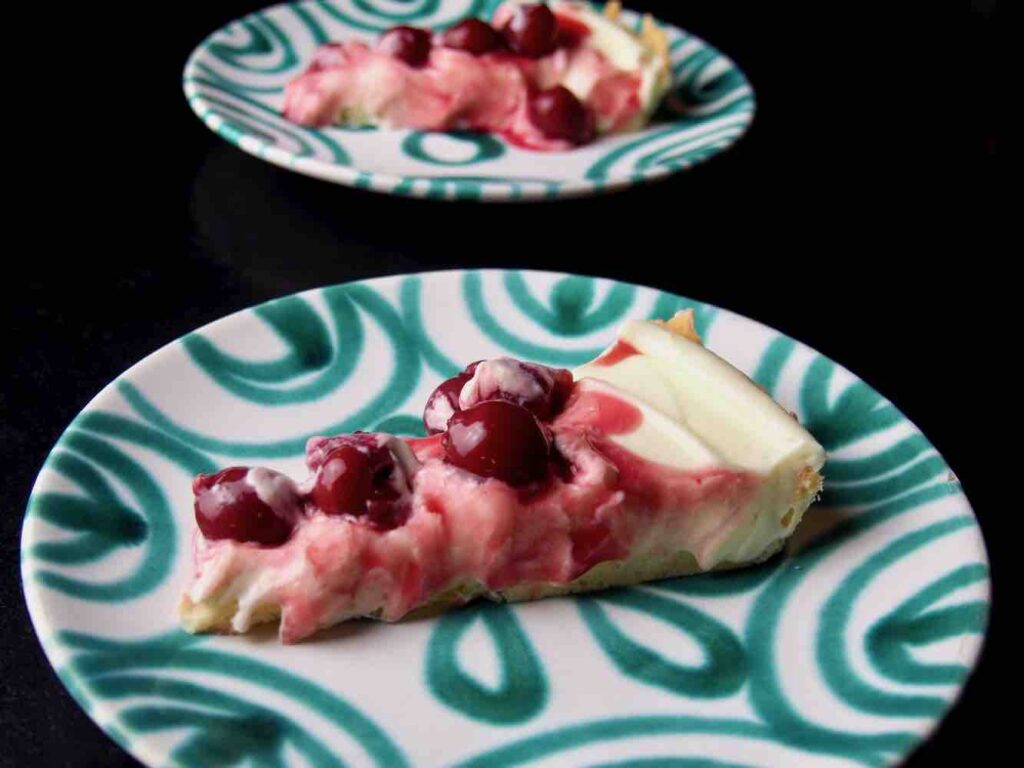 Vanillecremetarte mit Weichseln